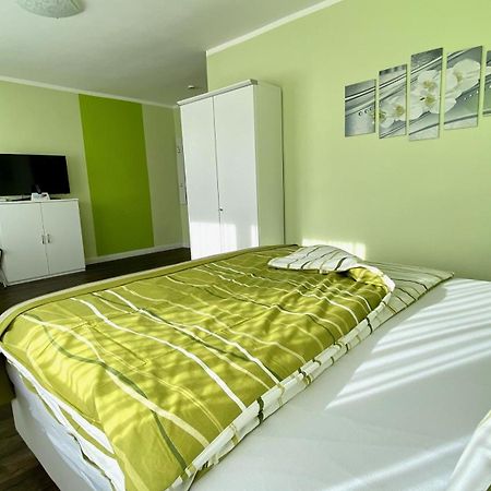 Pension Ruessel-Pub Sangerhausen Buitenkant foto