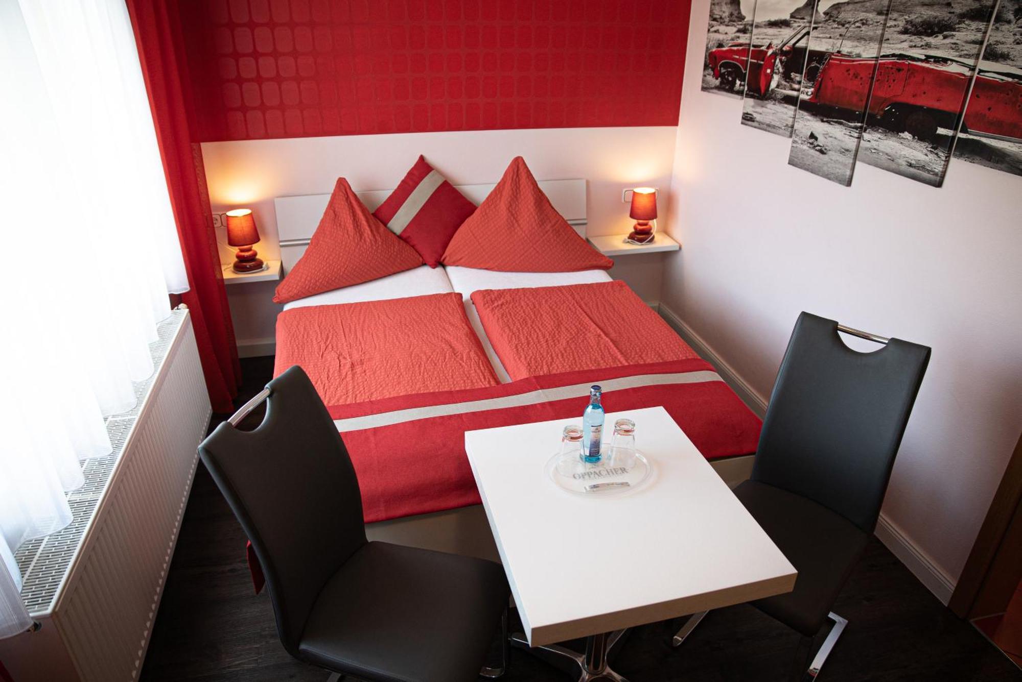 Pension Ruessel-Pub Sangerhausen Kamer foto